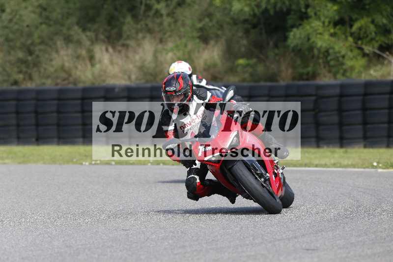 /Archiv-2025/42 07.08.2025 Peter Studer Girls Day ADR/Gruppe pink/team